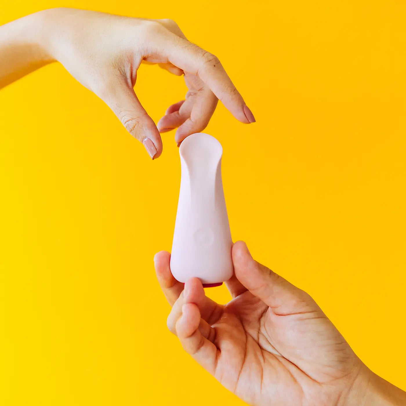 Unoバイブレーター — 正面